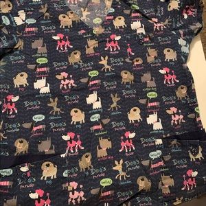Uniform Advantage Scrub Top